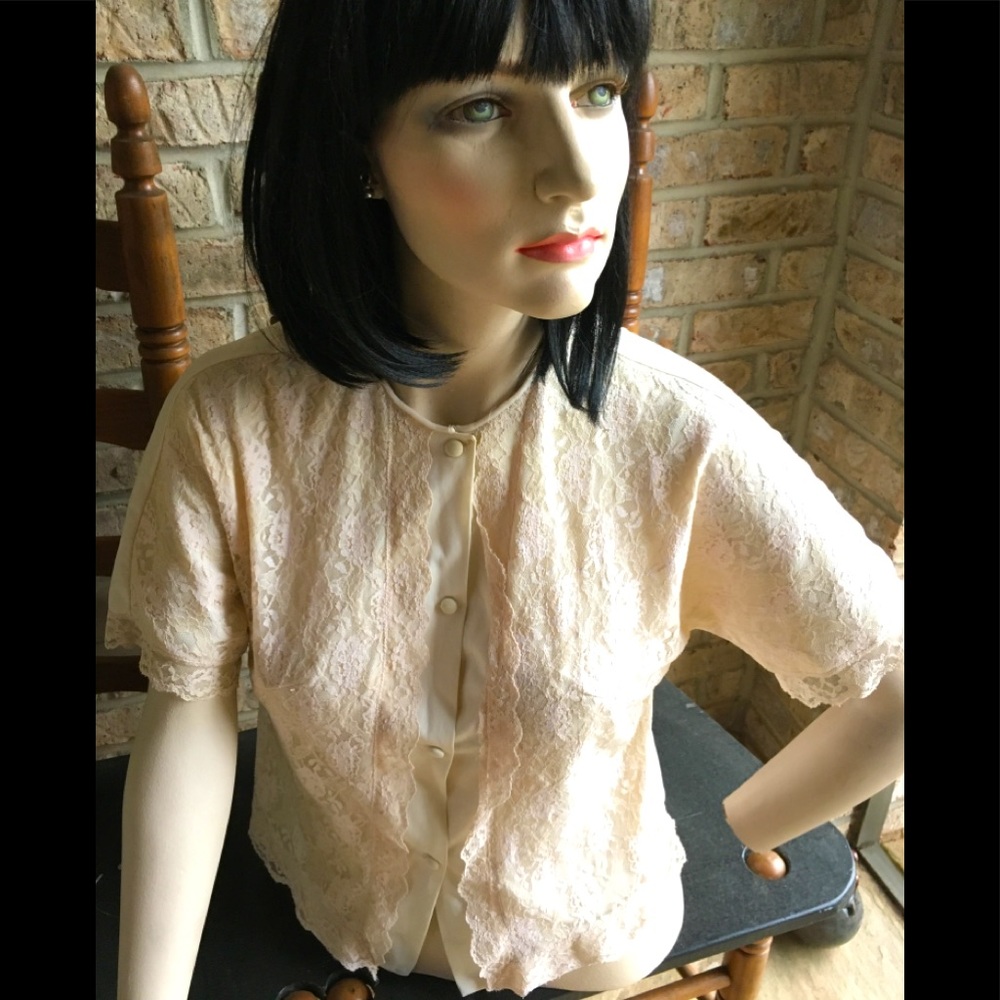VINTAGE 1950’s PINK/CREAM LACE BLOUSE